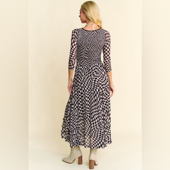 🟠258B. Printed Checkered Mesh Flowy Maxi Dress - Picture 3 of 9